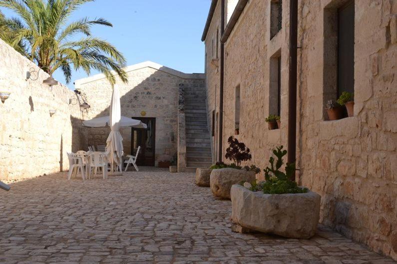 Agriturismobugilfezza Di Tgesd Modica Extérieur photo