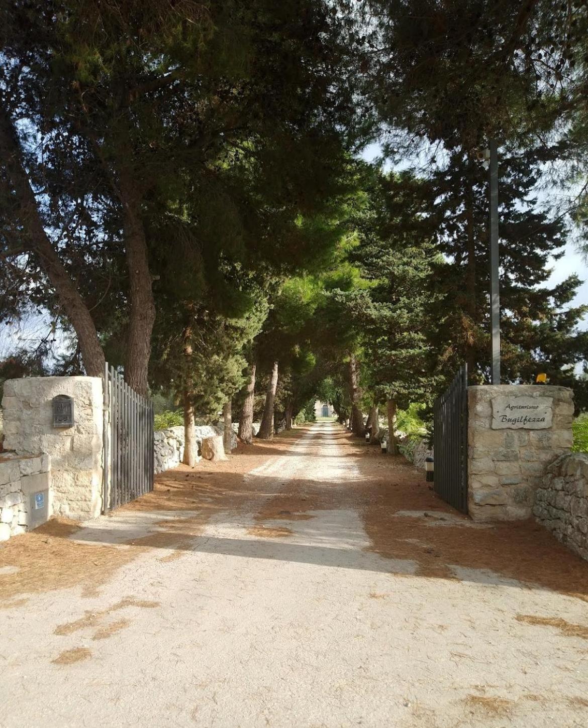 Agriturismobugilfezza Di Tgesd Modica Extérieur photo
