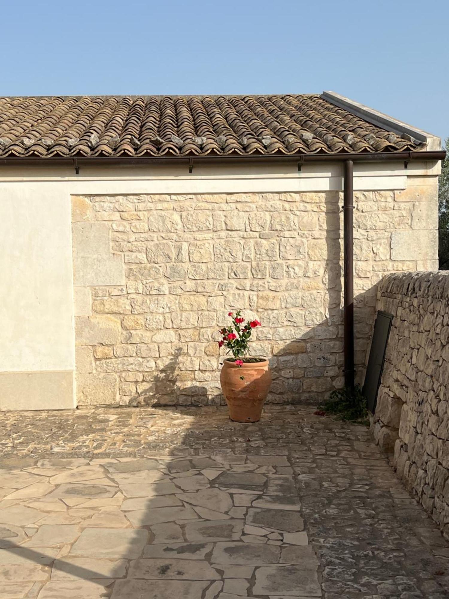 Agriturismobugilfezza Di Tgesd Modica Extérieur photo