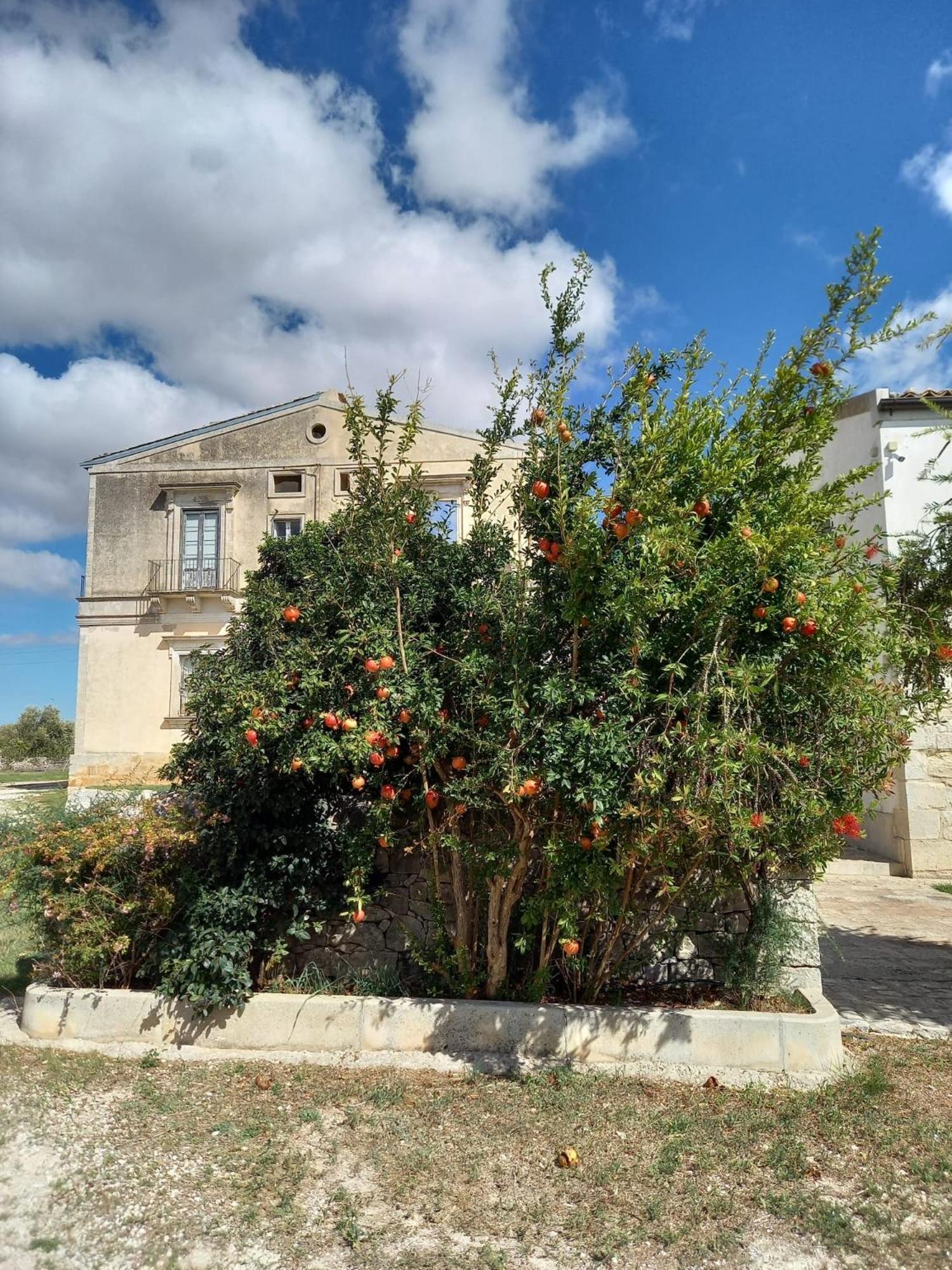 Agriturismobugilfezza Di Tgesd Modica Extérieur photo